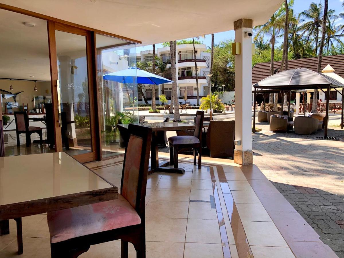 Kenya Bay Beach Hotel แบมเบอรี ภายนอก รูปภาพ